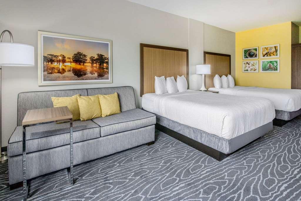 La Quinta Inn & Suites By Wyndham فالدوستا الغرفة الصورة